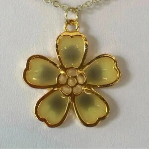 Handmade Epoxy Resin Flower Yellows & Gold Necklace Cottage Prairie New NWT